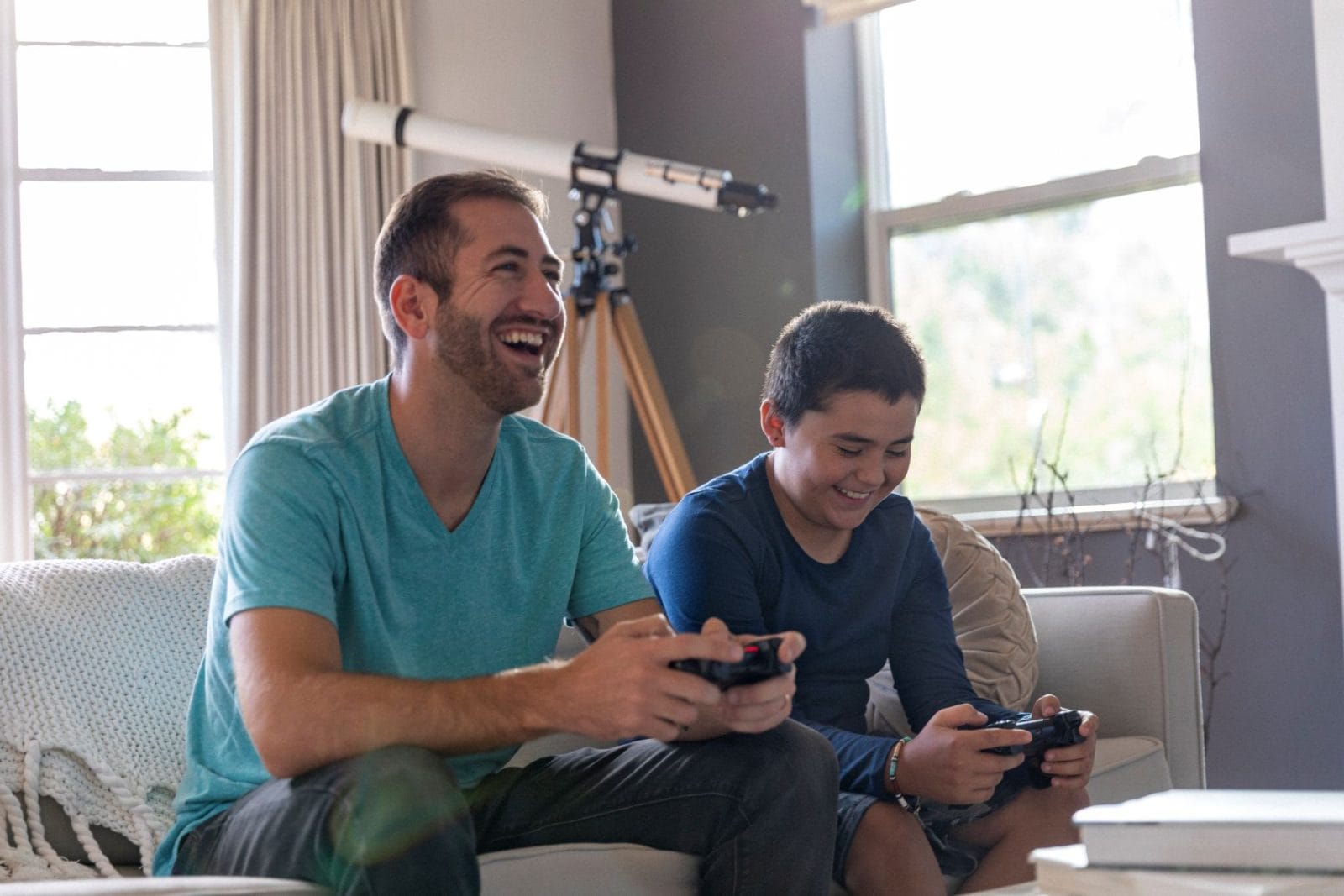 Caregiver and child meeting with a BBBS mentor